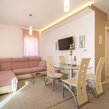 Apartment Sara - Free Parking For 2 Cars 자그레브 외부 사진